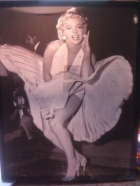 1955 Marilyn Monroe"Flying Skirt"